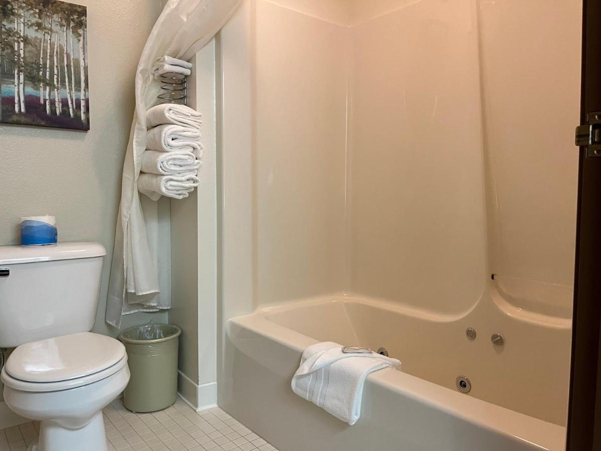 Boulder Bear Motor Lodge Boulder Junction 外观 照片