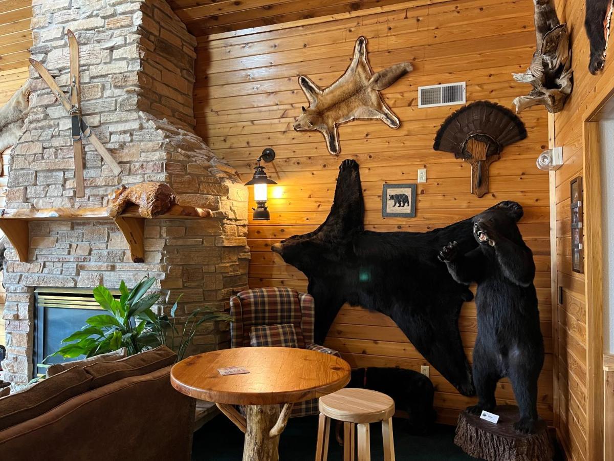 Boulder Bear Motor Lodge Boulder Junction 外观 照片