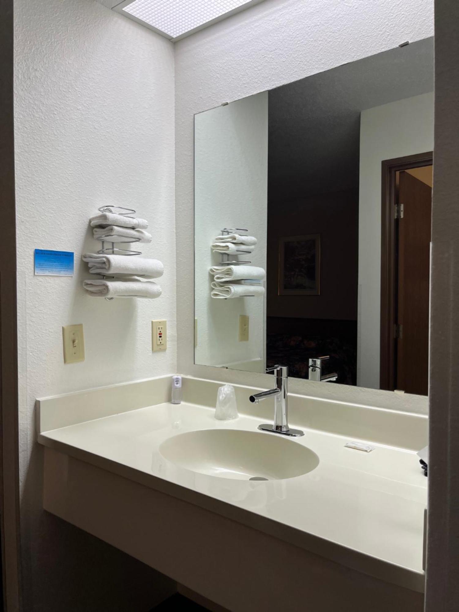 Boulder Bear Motor Lodge Boulder Junction 外观 照片